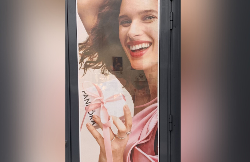 Image d'un adhésif micro perforé