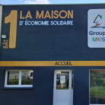 Image d'un panneau enseigne