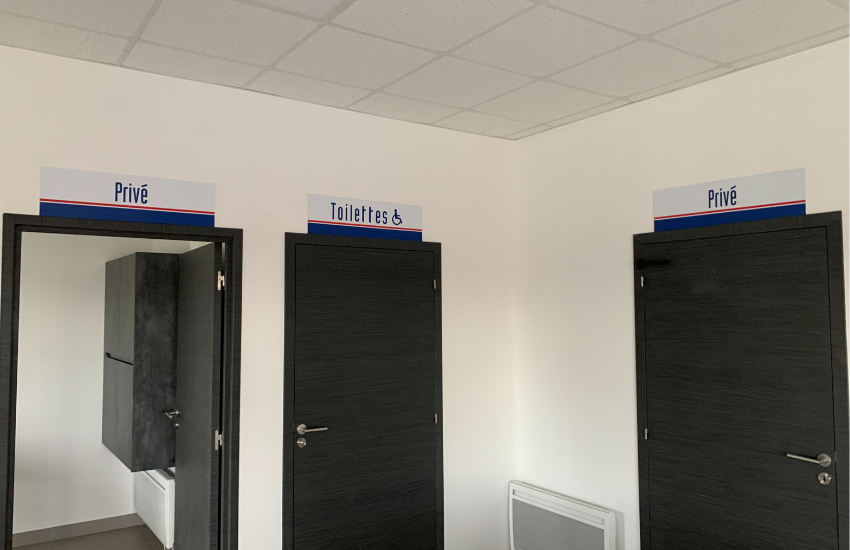 Image d'une plaque signalétique